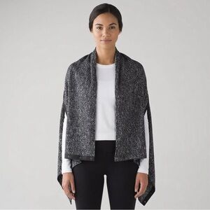 Lululemon Vinyasa Scarf Wrap Black White Jacquard Heathered One Size